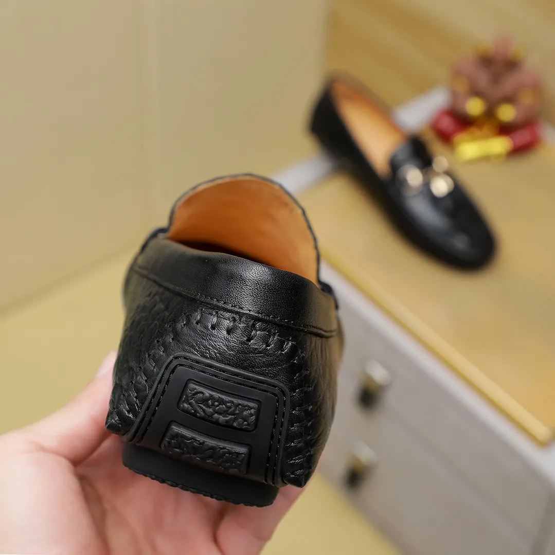 Men's shoes💰360💰🕷🕷️【 GUCCI 】Gucci's best-selling trendy men's casual slip-on shoes 🇨🇳Official website original 1:1 mold 💯Original quality, fine workmanship ☘Fashionable and versatile, perfect shape, comfortable on the feet 🍓Trendy men's recommended model, imported cowhide on the top layer 🎋High-quality pigskin lining, rubber wear-resistant and non-slip outsole, high-end atmosphere, worth owning 🍉Optional 38-44